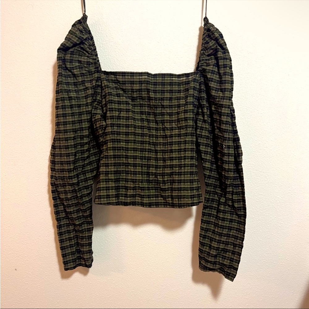 Cute cropped blouse crinkle puff sleeve blouse size large